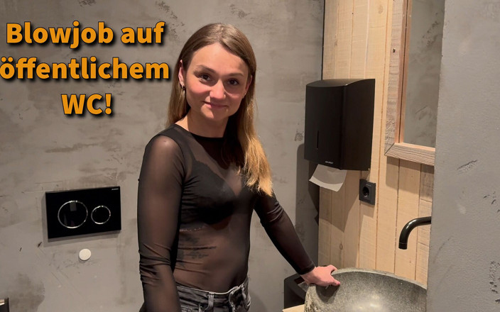 MonaMystery: Blowjob in the Public Toilet!