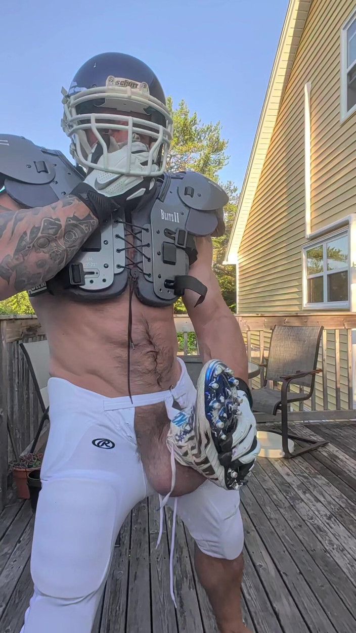 Bruiserwood: Football Gear, Socks, Cleats