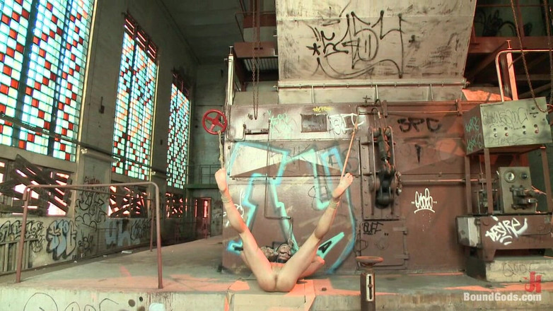 Bound gods: Fleischfabrik Berlin - prima parte cu Spencer Reed