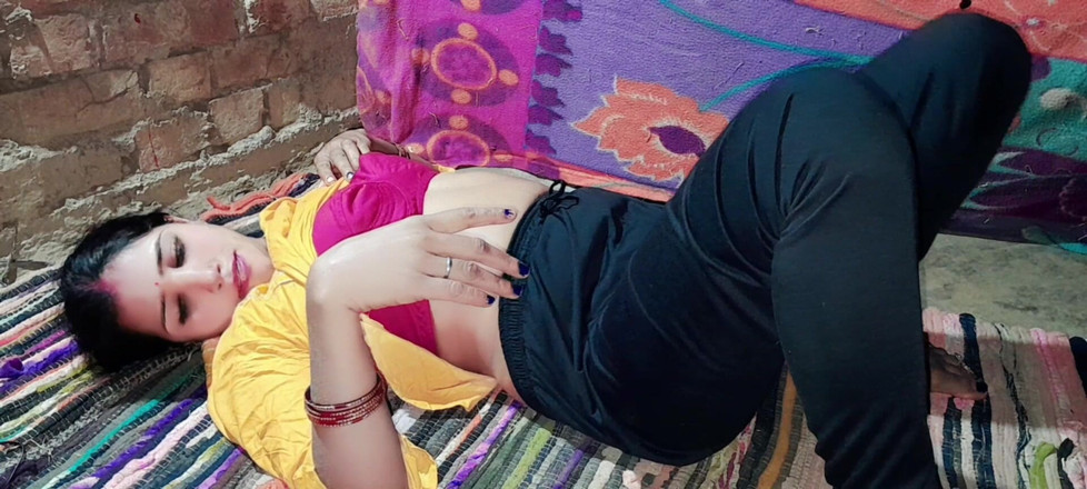 Renudbf: Bonita indiana fodida por seu cunhado