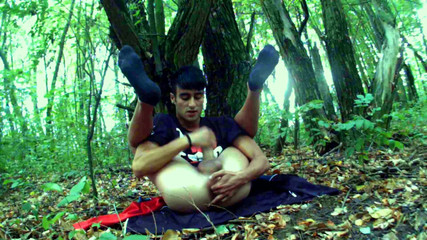 Idmir Sugary: Benen over hoofd vingeren en aftrekken met zichtbare anale weeën