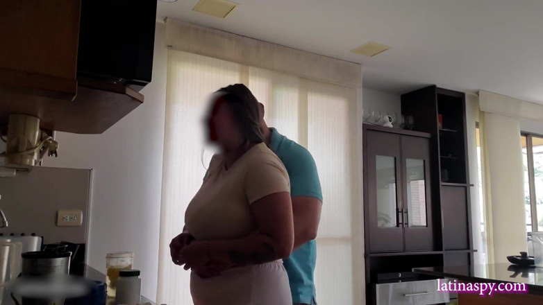 Time traveler: Gigantické prsa Služky Tc jsou nejlepší část 1