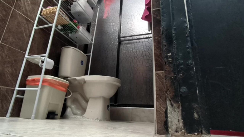 Isabel: Tiny Cam in Home