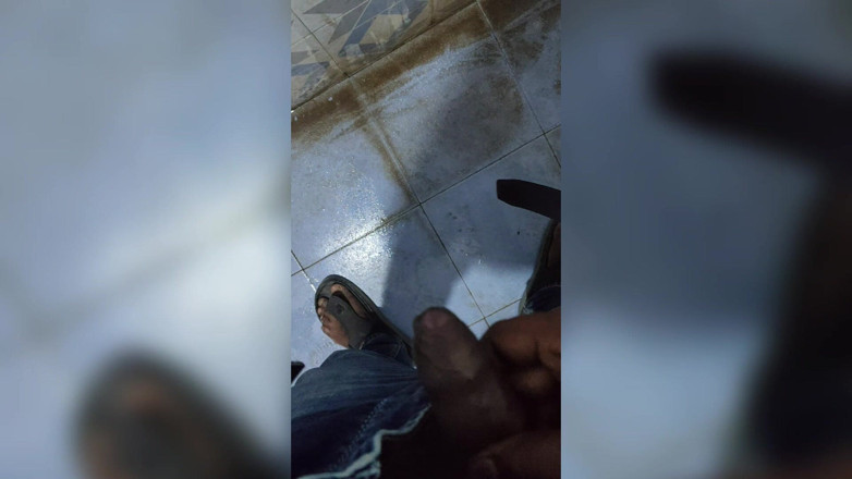 sureshFeb7: Masturbare la baie cu băiat din sudul Indiei