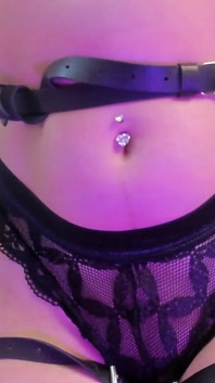 Pantat sempitku dientot pakai butt plug