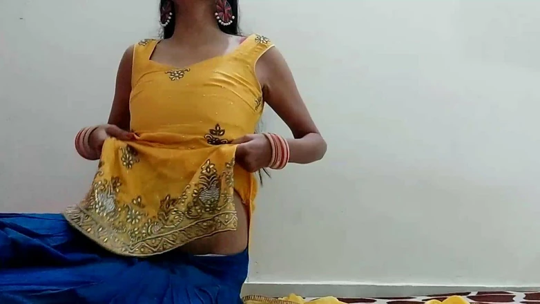 Saarabhabhi6: Stepfather Talked Dirty to Daughter-in-law Rani and Spilled Water