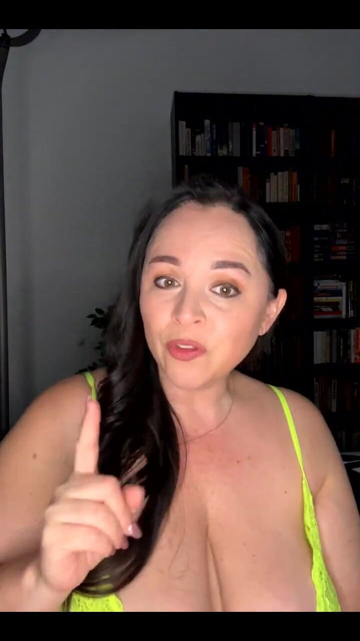 Amanda Thickk:  Amanda Thickk yayını