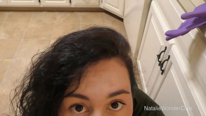 Natalie Wonder: Очень гордая мачеха дает тебе очень специальные награды