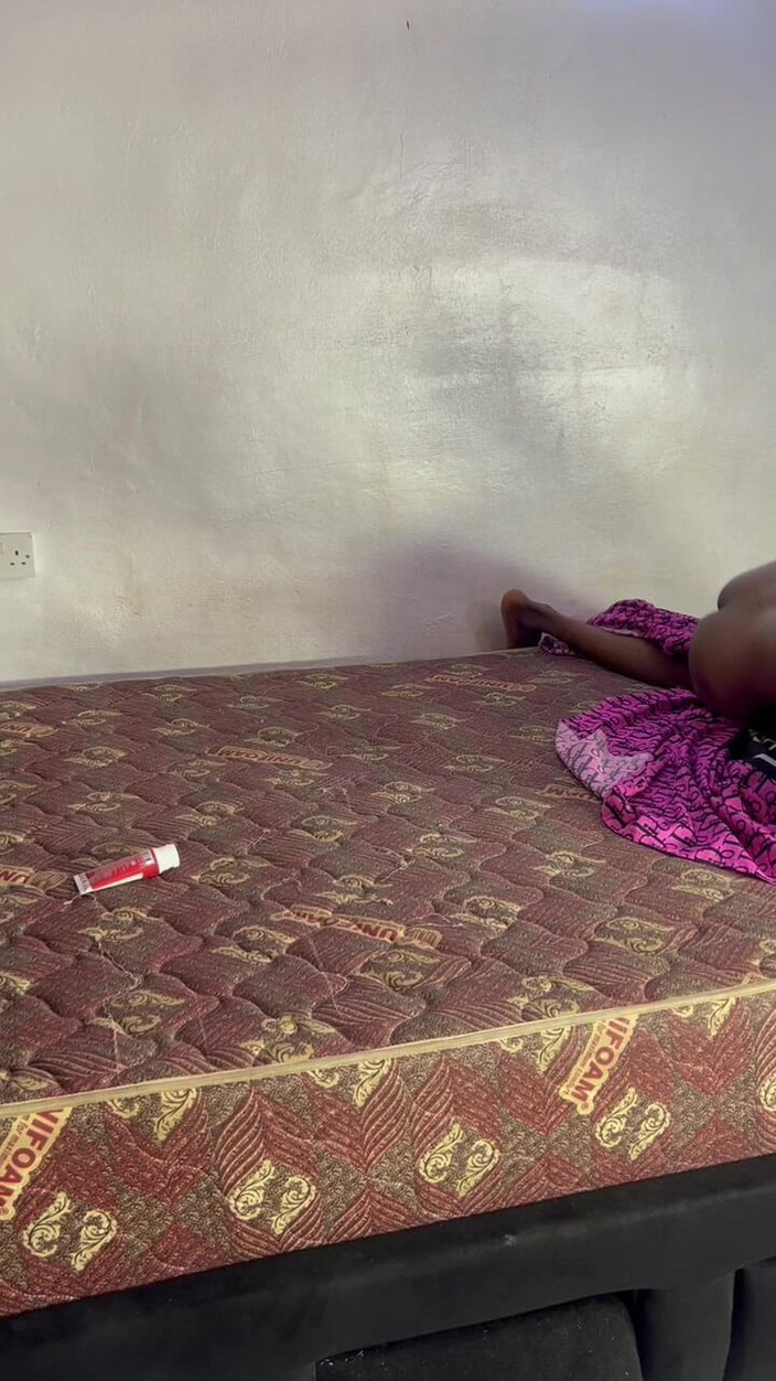 Africagirl: Saya Berkongkek gaya doggy sudut pandangan pertama kasar dengan pantat...