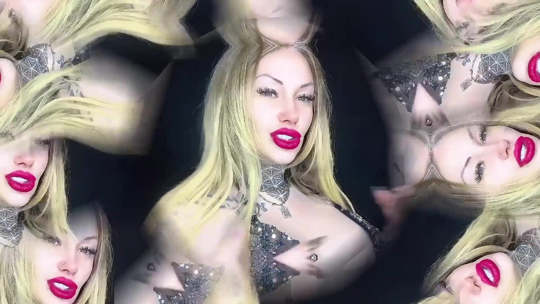 Goddess Misha Goldy: Codzienna poprawka dla głodnych Moich ust! Część 5