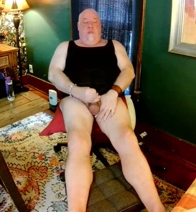 beardaddychub: Bearstepdaddychub ateşli hayranıyla mastürbasyon yapıyor ve konuşuyor!