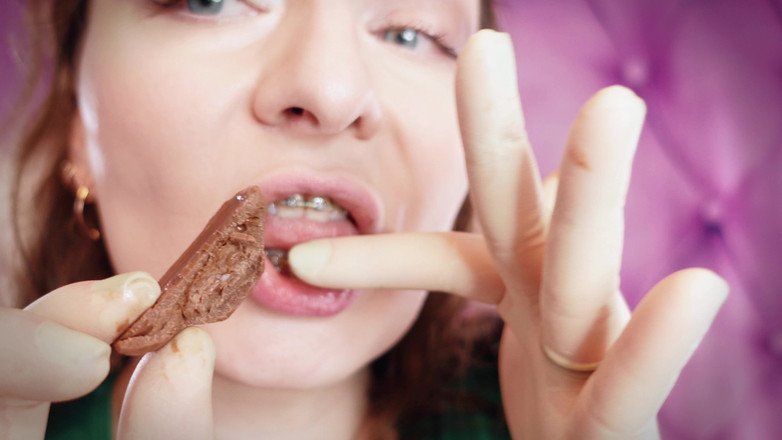 Arya Grander: Asmr dan Rakaman dekat: Fetish Devour Gergasi - Makan Kereta Dari...