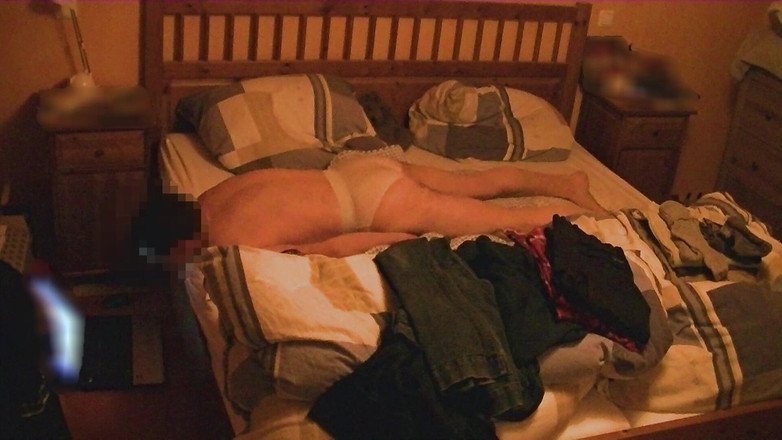 Mark Hannes: Bult in een schoonmoeder slipje