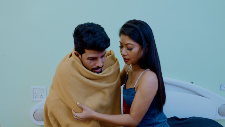 Aaka: Desi gorąca dziewczyna głośno mouining po raz pierwszy seks z...