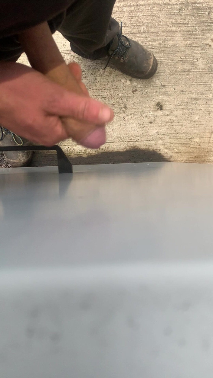 Jesper Sensual: A lăsat pișatul.