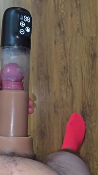 Pumping the Dick with a Vacuum Pump Full of Semen After Cumming