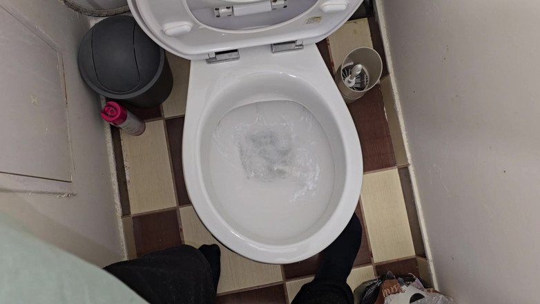 Alpha pee king: Sikanie Do Toalety