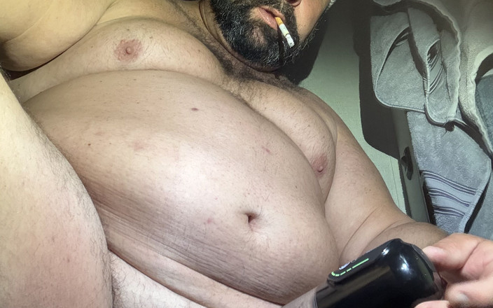 Brewster Bear: Orso Fuma Si Pompa E Viene Con Il Giocattolo