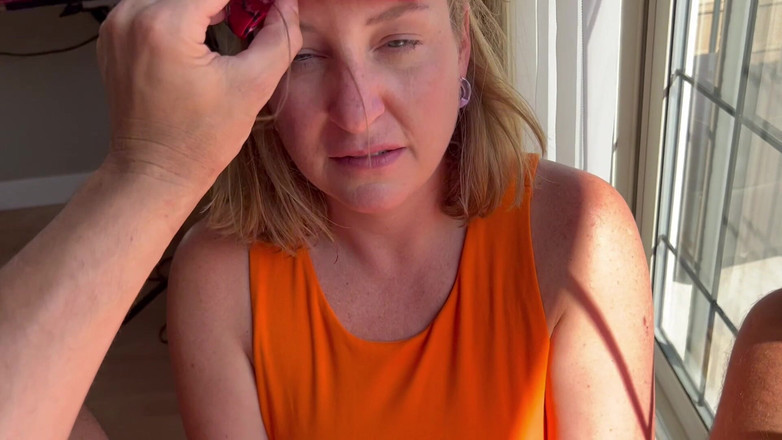 Avril Showers: Un matón folla en la cara y me preña