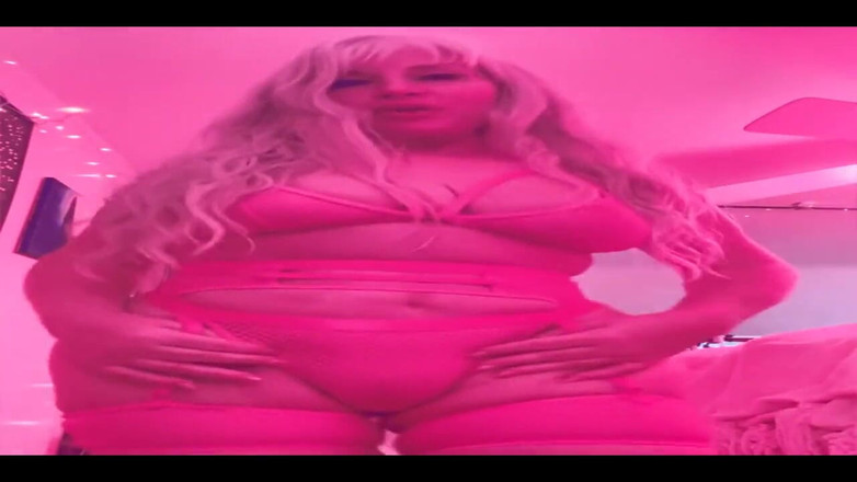 PaintedRose: 당신은 당신이 계모의 큰 바닥 뒤에 얻을 싶어요 알고있다.. 나는 말하지 않을 것입니다. 당신은 비밀을 좋아합니까?