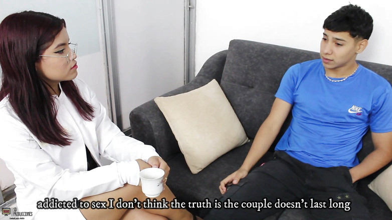 kem: Nadržená brunete doktorka vidí mého velkého ptáka a rozhodne se...