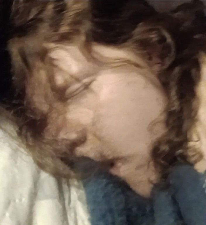 Skybay: Anisleigh Williams Dikongkek Doggy Merintih Untuk Veiwers