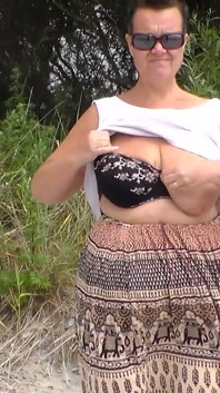 Jen Flashes at the Beach