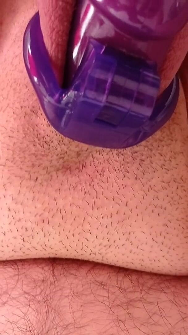 r0xy: Pegging in chastity belt r0xy KellyAErick