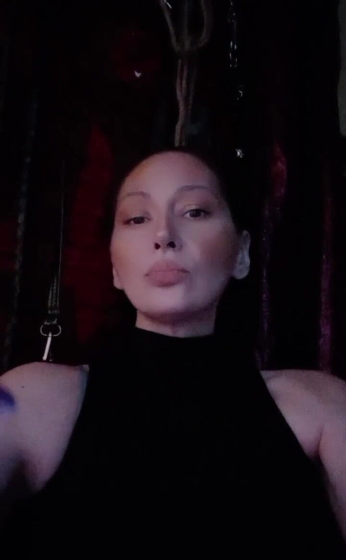 Dominatrix Redsonyja: Sadece senin ve benim zevkim için plajda seks yaparken en...