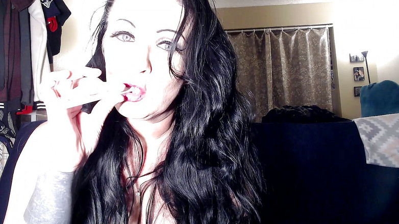 Abby Anna: Närbild Virginia smal 120s rökning