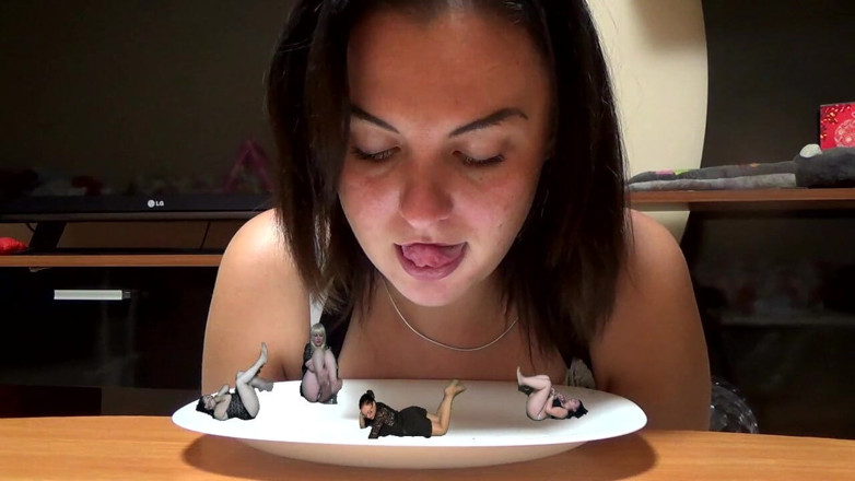 Goddess Misha Goldy: 私は4人の女の子を食べます。うーん、うまい!