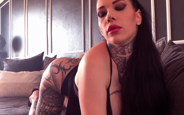 Miss Alessa Milano: Para festa