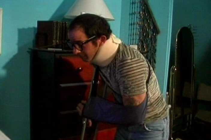 THAGSON RETRO: Awek blonde menggerudi pepek basah dengan dildo