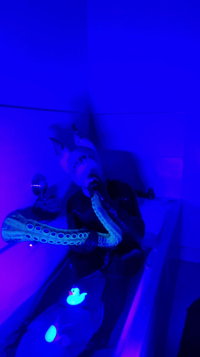 Athos: Sesiune de dronă cu latex uv