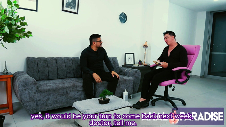 Analparadise69: 내 배다른아들이 내가 바람을 피우는 것을 알게 되면, 나는 그가 누구에게도 말하지 않도록 내 엉덩이를 따먹게 해