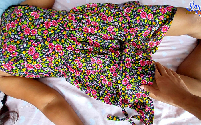 sexybrownis: Krásná černá vesnická holka je ošukaná svým nevlastním bratrem - asijský sexy...