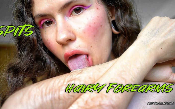 Rarible Diamond: 唾液和毛手的诱人游戏 - 迷人的特别视频