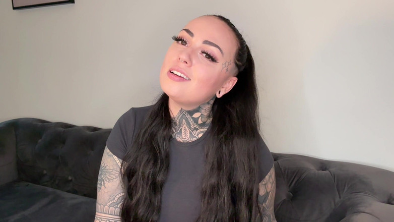 Miss Valentina: Tajná práce přítelkyně