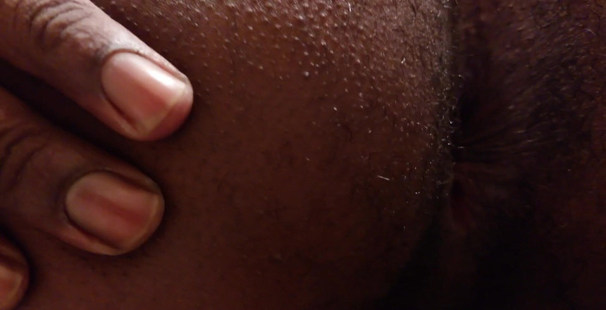 Hallelujah Johnson: Big Ass Solo Close-up