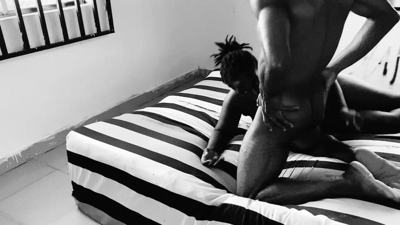 Kpekus Tv: J’ai Sucé La Bite De Mon Demi-frère Jusqu’à Ce Qu’il...