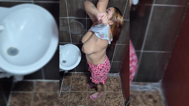 Pikaa6: Si Dia menunjukkan kepada saya rumahnya dan kemudian saya bersembunyi...