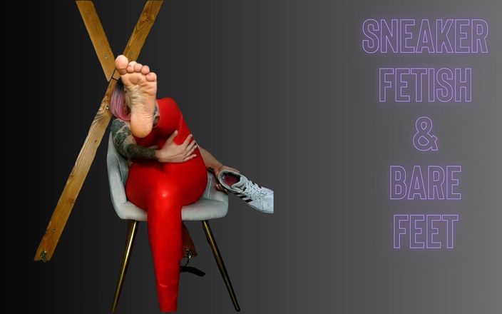 Lady_Angela: Lady Angela Ba Lan ngôn ngữ stinky sneaker tôn sùng...
