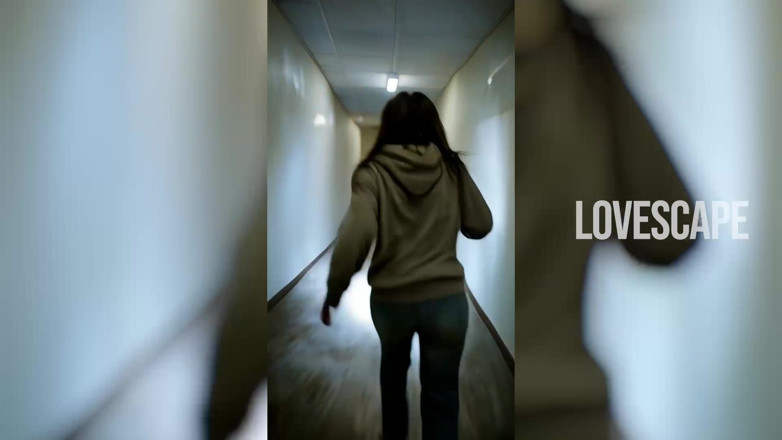 Lovescape: Straszne zaplecze babe jeździ uwięziony facet