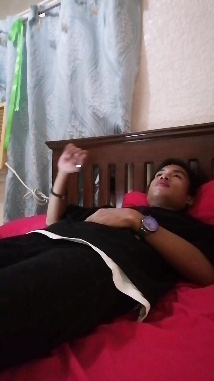 Rent A Gay Productions: Caliente Asia twink masturbarse sola en casa Caliente