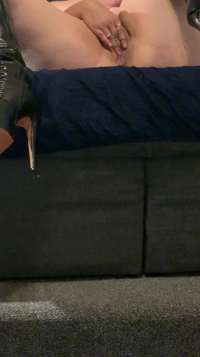 Sklavenhurekreiskleve: Stříkání po celých mých botách