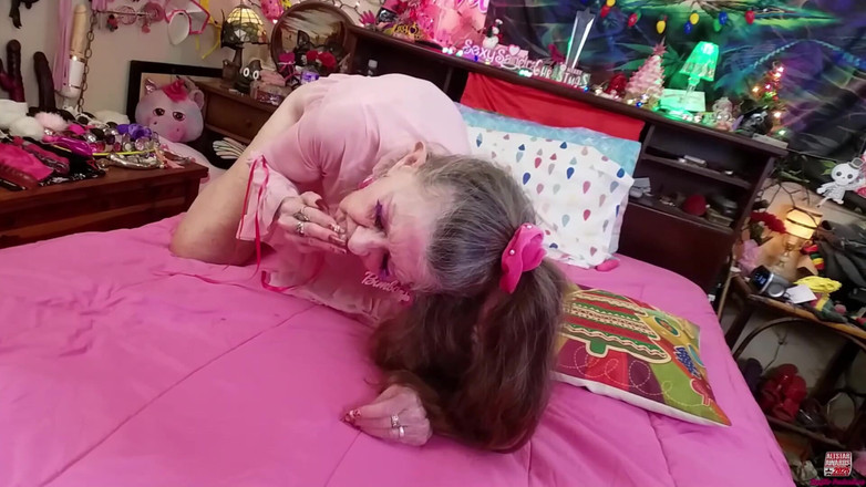 Sexy Sandra N Sir Christopher: Prosinec 2025 ZÁBAVA V BANKOMATU