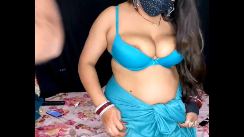 Sakina_Banu: Desi Indian Bhabhi Said Make Me Your Bitch and Fuck...