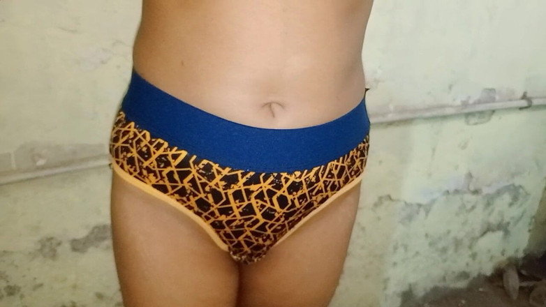 NikiRathod: 自分の記録を破れ 22分間 ディヴヤによるフェラチオ