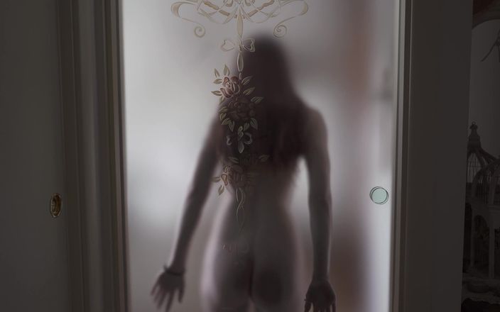 Dolls Cult: Ça me rend tellement excitée de te taquiner avec mon...