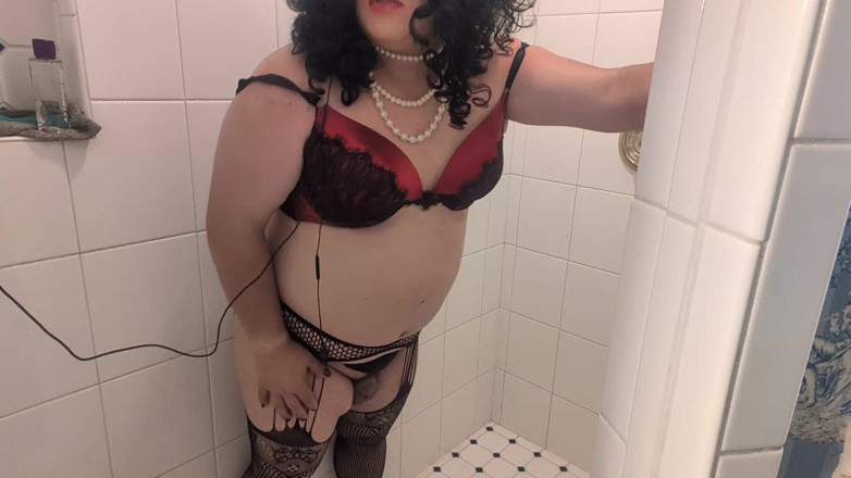 Tongue Lashor 69: Shower Time 02